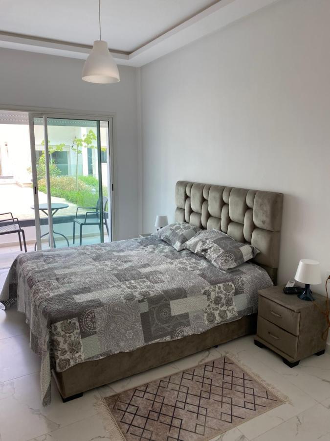 Lovely 4-Bedroom Condo With Pool 拉巴特 外观 照片